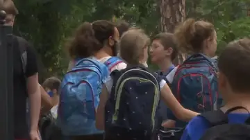 Grupo de niños en la vuelta al cole Grupo de niños en la vuelta al cole