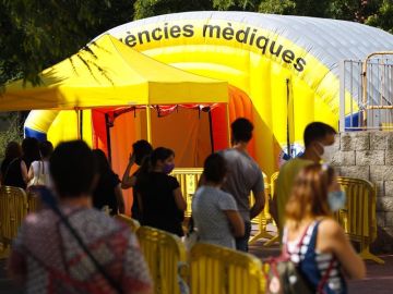 Test de coronavirus masivos en los municipios de Cataluña para detectar asintomáticos