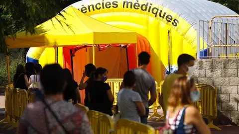 Test de coronavirus masivos en los municipios de Cataluña para detectar asintomáticos Test de coronavirus masivos en los municipios de Cataluña para detectar asintomáticos