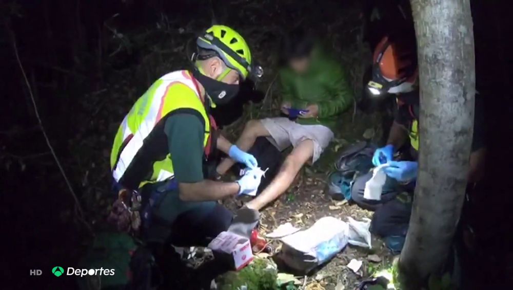 El complicado rescate de 12 horas de la Guardia Civil a tres senderistas: "No dábamos crédito"