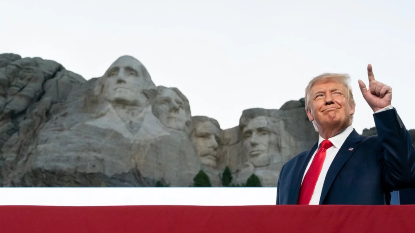 Donald Trump, sobre añadir su rostro al monte Rushmore: "¡Una buena idea!" Donald Trump, sobre añadir su rostro al monte Rushmore: "¡Una buena idea!"