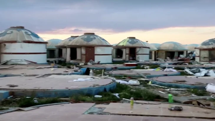 El impactante vídeo de un tornado que deja 33 fallecidos en China El impactante vídeo de un tornado que deja 33 fallecidos en China