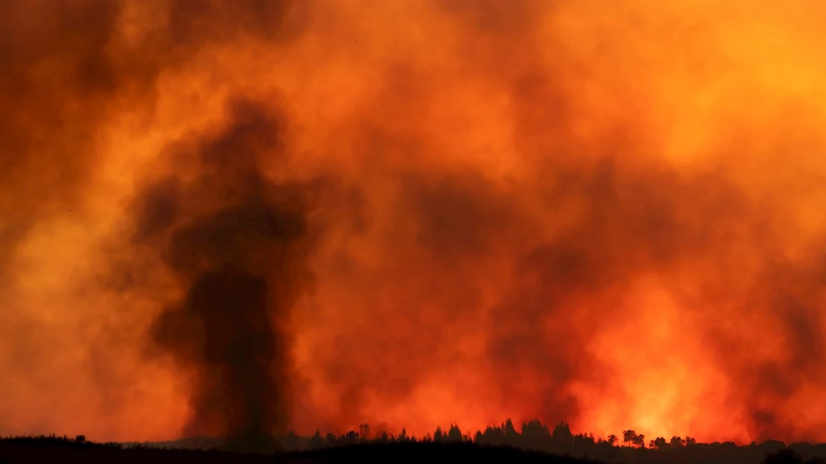 Grave incendio en Huelva