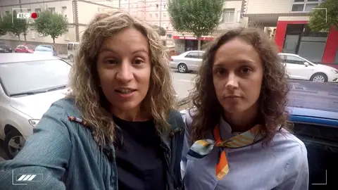 Las hijas de Raúl buscan por Gijón a más familiares centrándose en la madre biológica Las hijas de Raúl buscan por Gijón a más familiares centrándose en la madre biológica