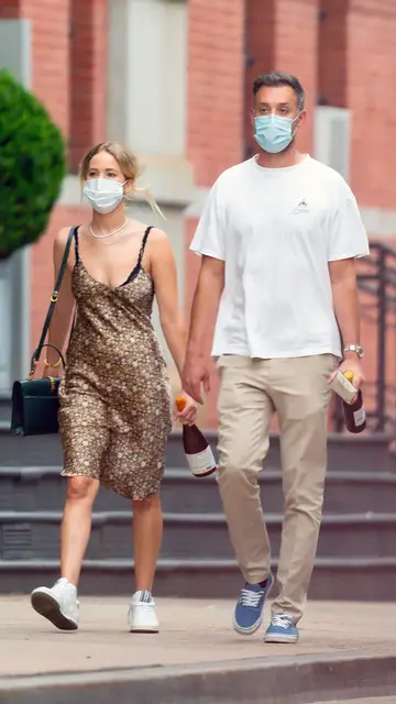 Jennifer Lawrence y su marido Cooke Maroney Jennifer Lawrence y su marido Cooke Maroney