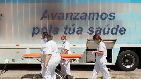 La Xunta anuncia nuevas restricciones en Lugo y Arteixo (A Coruña) para frenar los brotes de coronavirus La Xunta anuncia nuevas restricciones en Lugo y Arteixo (A Coruña) para frenar los brotes de coronavirus