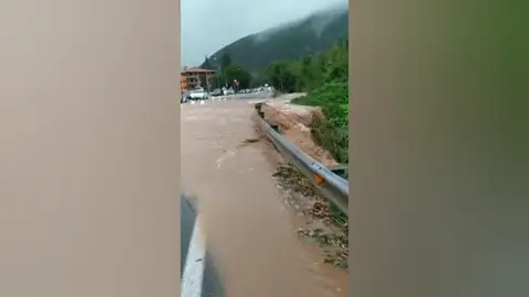Las fuertes lluvias provocan inundaciones en el municipio gerundense de Ripoll Las fuertes lluvias provocan inundaciones en el municipio gerundense de Ripoll