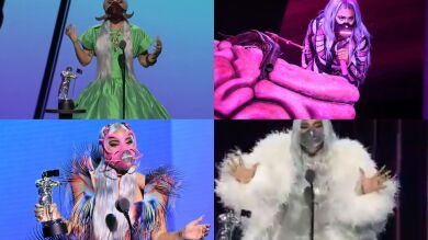 Las llamativas mascarillas de Lady Gaga durante la ceremonia de los 'MTV Awards'