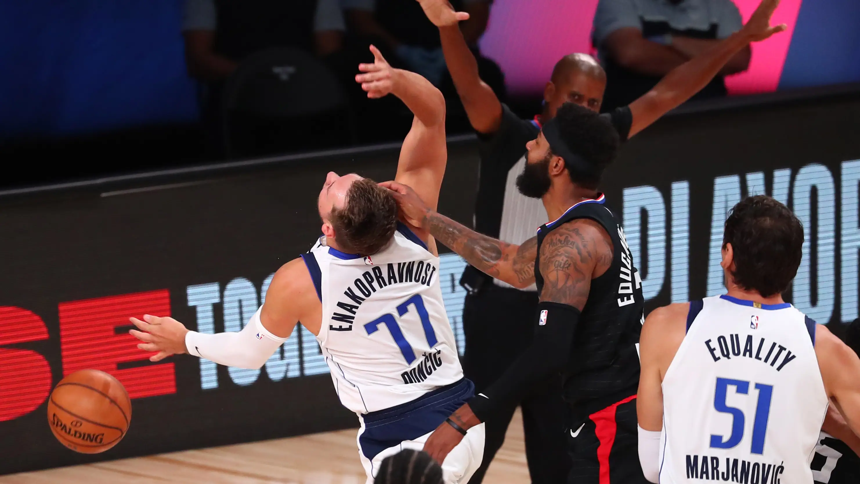 Luka Doncic denuncia el juego sucio de Marcus Morris tras la eliminación de Dallas Mavericks en la NBA Luka Doncic denuncia el juego sucio de Marcus Morris tras la eliminación de Dallas Mavericks en la NBA