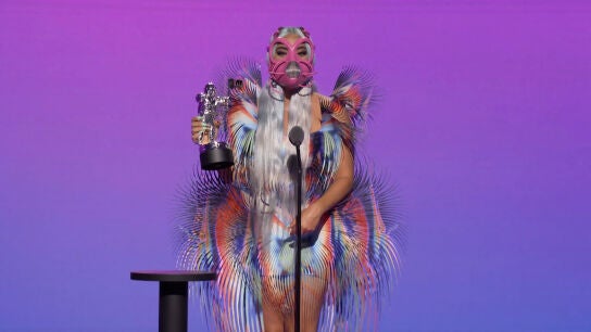 Lady Gaga se lleva cinco galardones en la noche de la MTV