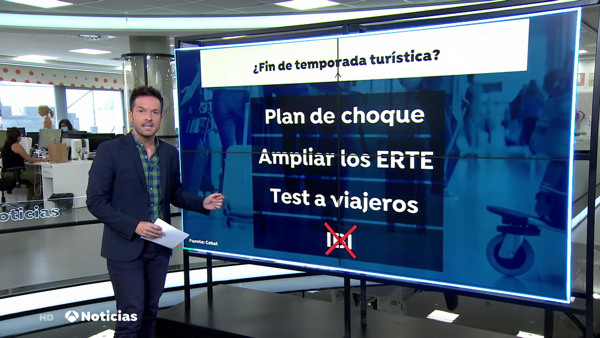 La patronal hotelera exige al Gobierno un plan de choque para salvar al turismo: "La situación cada vez es peor" La patronal hotelera exige al Gobierno un plan de choque para salvar al turismo: "La situación cada vez es peor"