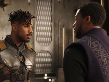 Michael B. Jordan y Chadwick Boseman en 'Black Panther'