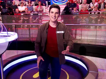 Estudiante de arquitectura... ¡y tuno!: Así ronda a la cámara de '¡Ahora caigo!' Estudiante de arquitectura... ¡y tuno!: Así ronda a la cámara de '¡Ahora caigo!'