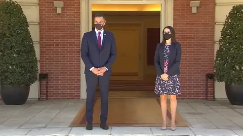 Comparecencia de Inés Arrimadas tras su reunión con Pedro Sánchez, streaming en directo Comparecencia de Inés Arrimadas tras su reunión con Pedro Sánchez, streaming en directo
