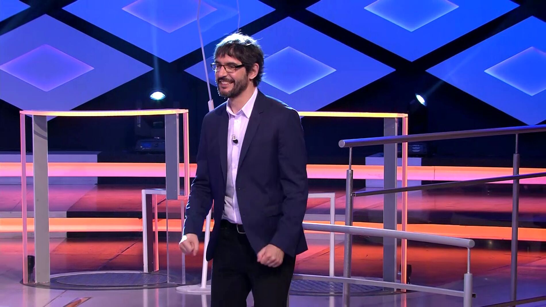 &iexcl;Qu&eacute; arte! Juanra Bonet sorprende con un improvisado baile en &lsquo;&iexcl;Boom!&rsquo; 