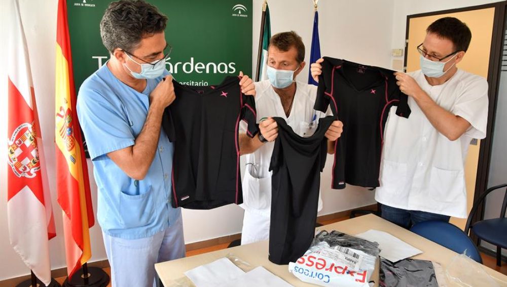  Así funciona la camiseta fabricada en Almería para hacer frente a las secuelas del coronavirus