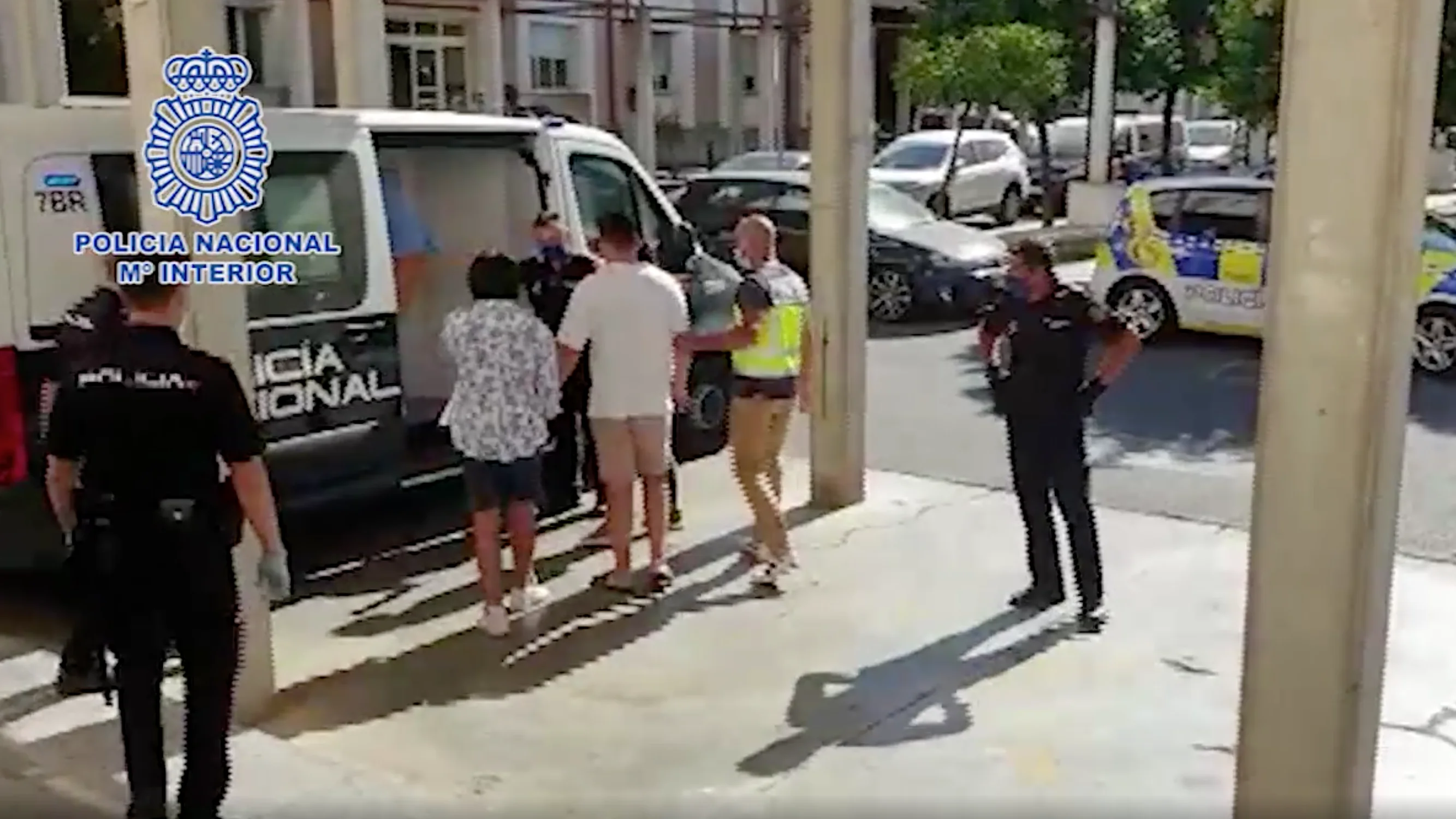 Detenidos en Sevilla 4 jóvenes por presunta agresión sexual Detenidos en Sevilla 4 jóvenes por presunta agresión sexual