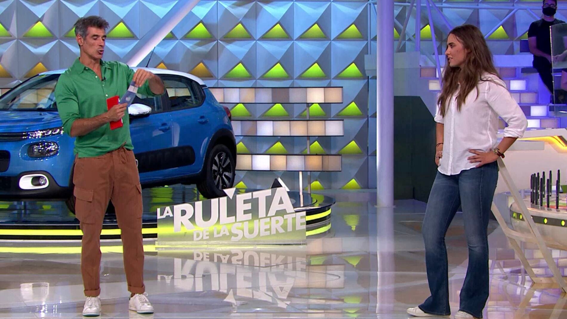 &iexcl;Por los pelos! Sara resuelve el panel final de &lsquo;La ruleta de la suerte&rsquo; en el &uacute;ltimo segundo 