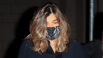Xandra Falcó totalmente abatida tras el fallecimiento de su esposo