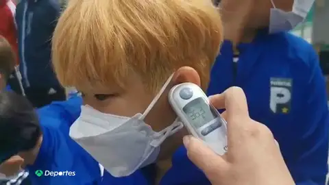 China retiró la obligación de usar mascarilla para jugar al fútbol tras la muerte de dos menores China retiró la obligación de usar mascarilla para jugar al fútbol tras la muerte de dos menores