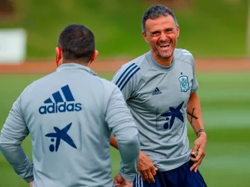 Luis Enrique: "El día que Messi se vaya, el Barcelona seguirá ganando títulos" Luis Enrique: "El día que Messi se vaya, el Barcelona seguirá ganando títulos"