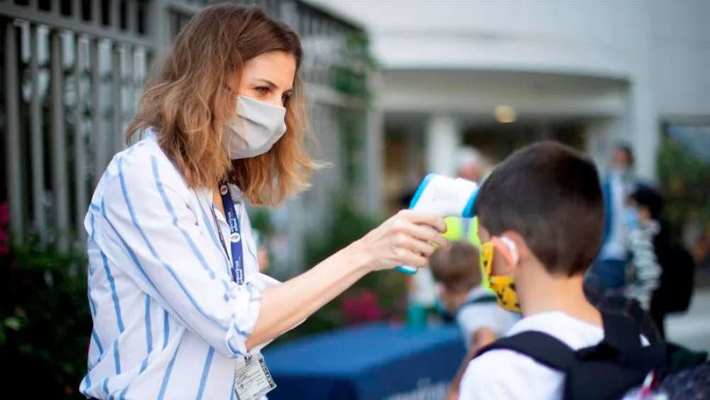 A3 Noticias Fin de Semana (05-09-20) Medidas preventivas adoptadas en el colegio para afrontar la vuelta al cole A3 Noticias Fin de Semana (05-09-20) Medidas preventivas adoptadas en el colegio para afrontar la vuelta al cole