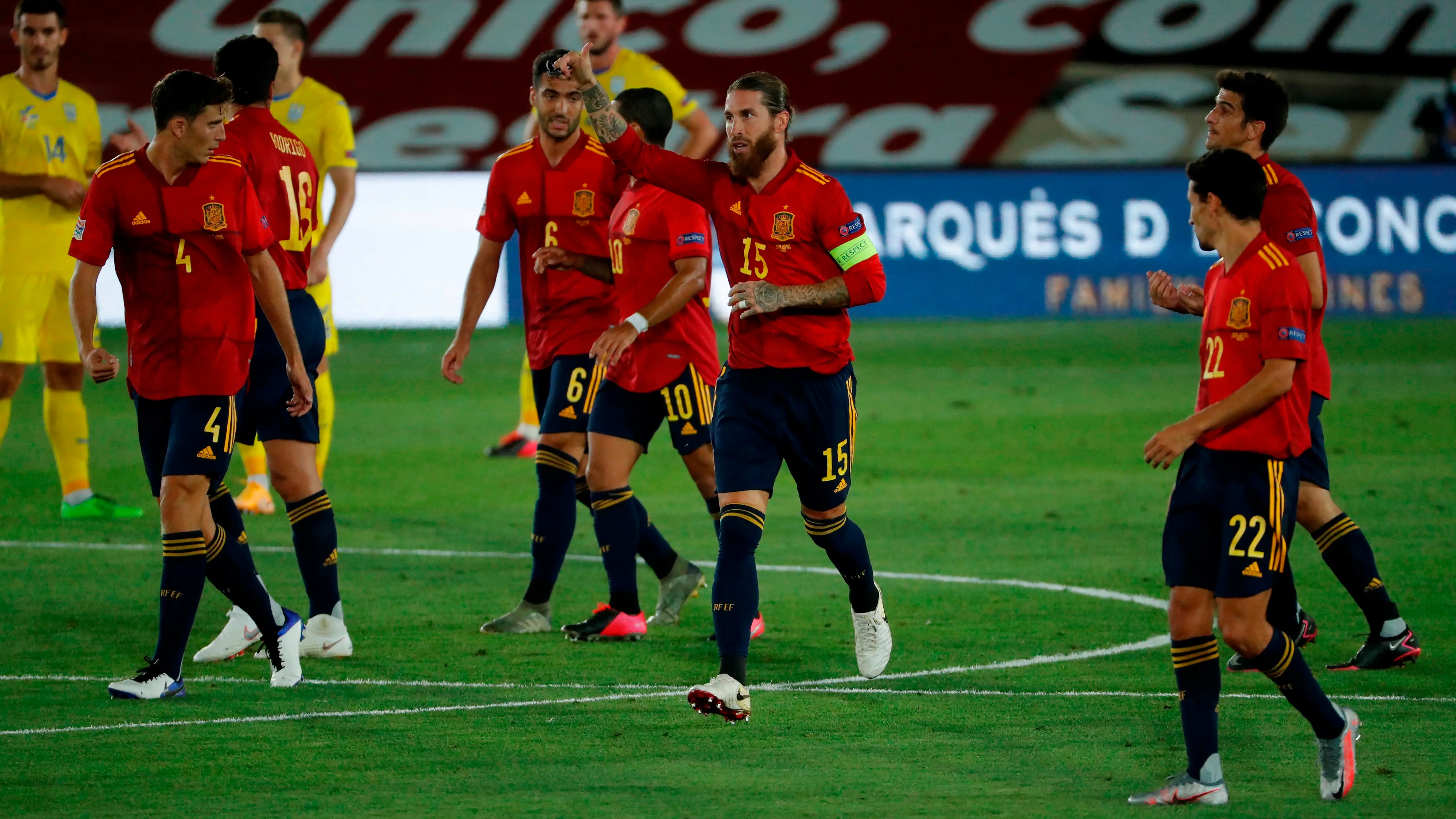 Los jugadores de España celebran el gol de Ramos Los jugadores de España celebran el gol de Ramos