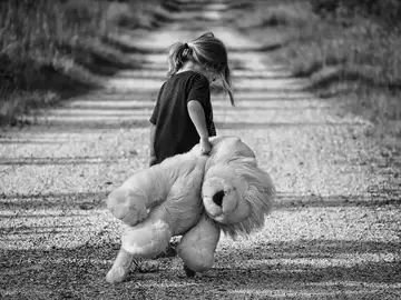 Denuncian la venta de juguetes sexuales en Internet que simulan cuerpos de niños Denuncian la venta de juguetes sexuales en Internet que simulan cuerpos de niños