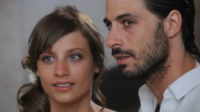 Michelle Jenner y Hugo Silva en 'Los hombres de Paco'