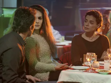 Arif reconoce por primera vez que está enamorado… ¿de Bahar? Arif reconoce por primera vez que está enamorado… ¿de Bahar?