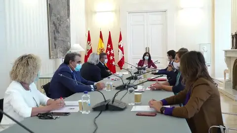Madrid, Castilla y León y Castilla-La Mancha compartirán datos para evitar la expansión del coronavirus Madrid, Castilla y León y Castilla-La Mancha compartirán datos para evitar la expansión del coronavirus