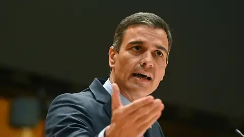 El PSOE aventaja al PP en 13,47 puntos según el CIS CIS