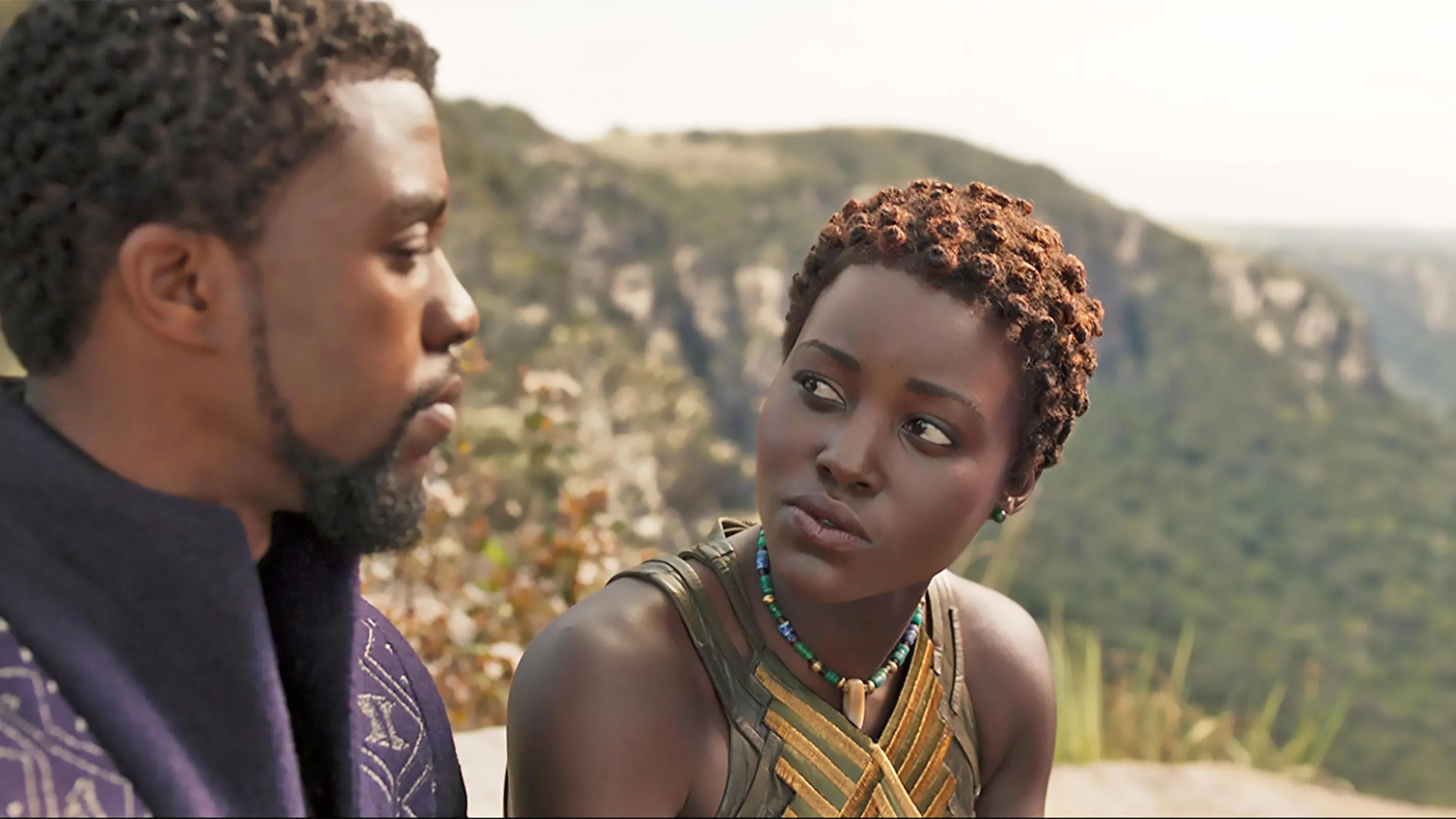 Lupita Nyong'o y Chadwick Boseman en 'Black Panther' Lupita Nyong'o y Chadwick Boseman en 'Black Panther'