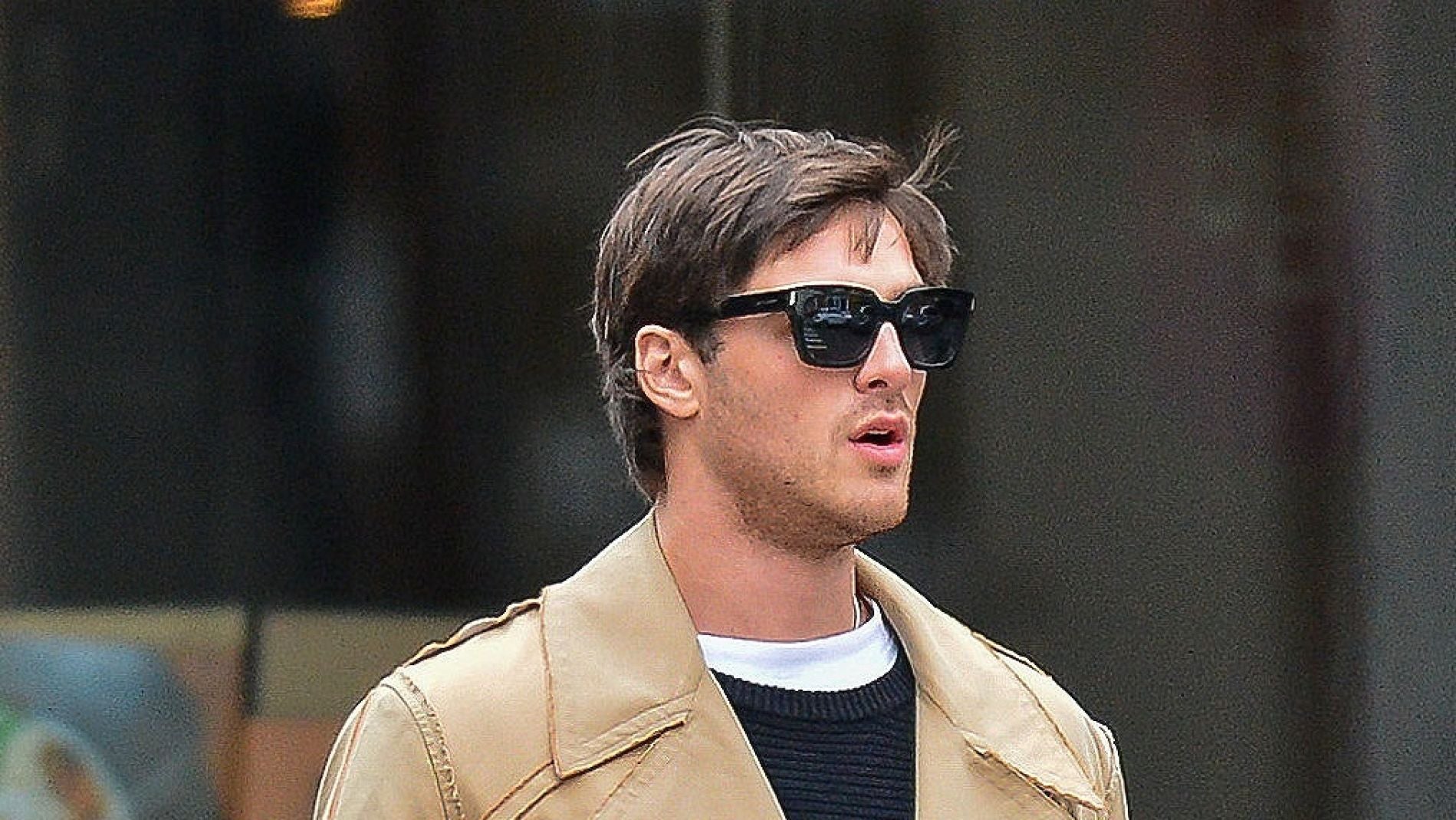 Jacob Elordi en la calle