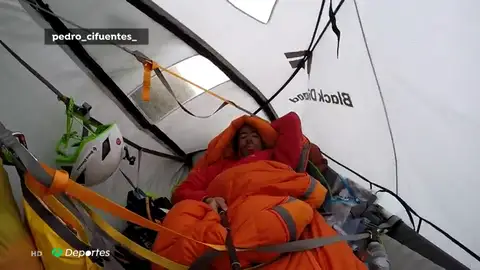 Mes y medio colgados de una hamaca en una pared: las arriesgadas ascensiones de los escaladores más intrépidos Mes y medio colgados de una hamaca en una pared: las arriesgadas ascensiones de los escaladores más intrépidos