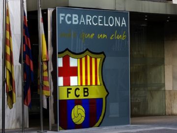 Entrada a las oficinas del FC Barcelona