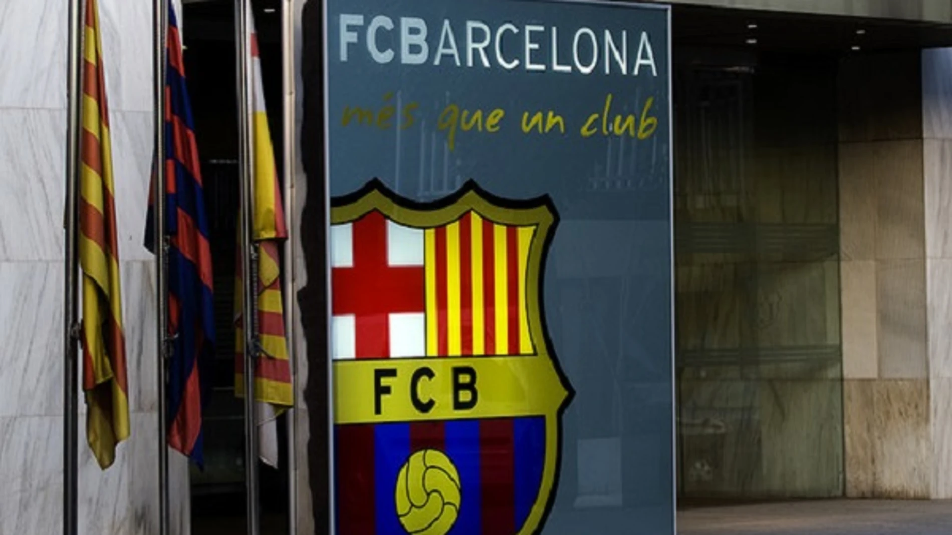Entrada a las oficinas del FC Barcelona