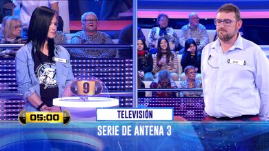 ¿Caerías por la trampilla? Este 'Adivina' sobre televisión vale por un colchón en '¡Ahora caigo!'