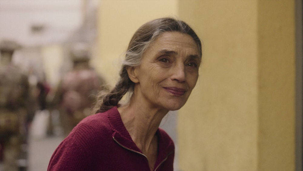 Emoción y lágrimas en el reencuentro más esperado entre Emilia y su amada familia