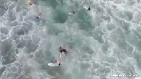 Rescatan a un bañista con un dron Rescate