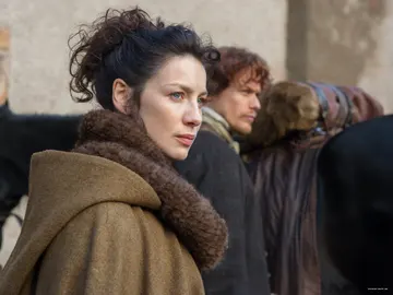 Caitriona Balfe y Sam Heughan como Claire y Jamie Fraser en 'Outlander' Caitriona Balfe y Sam Heughan como Claire y Jamie Fraser en 'Outlander'