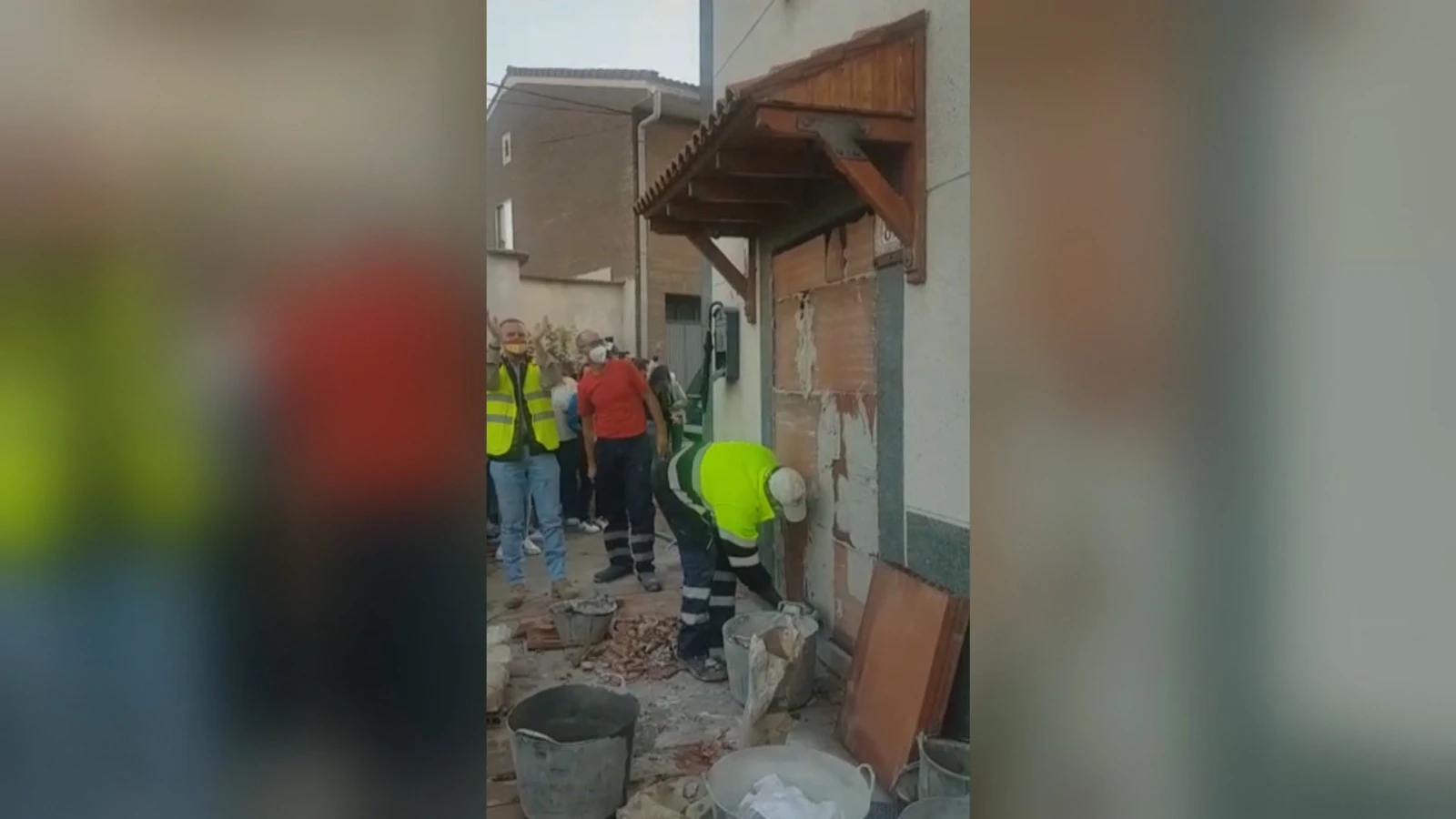 Los vecinos de Renedo de Esgueva consiguen desokupar una vivienda tras un año Los vecinos de Renedo de Esgueva consiguen desokupar una vivienda tras un año