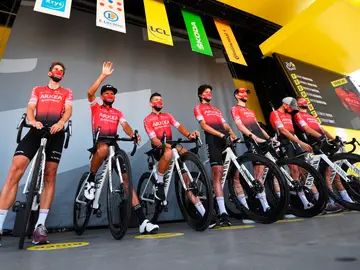 El equipo Arkéa-Samsic de Nairo Quintana El equipo Arkéa-Samsic de Nairo Quintana