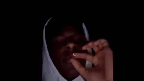 El polémico vídeo de Bronny, el hijo de LeBron James, fumando marihuana El polémico vídeo de Bronny, el hijo de LeBron James, fumando marihuana