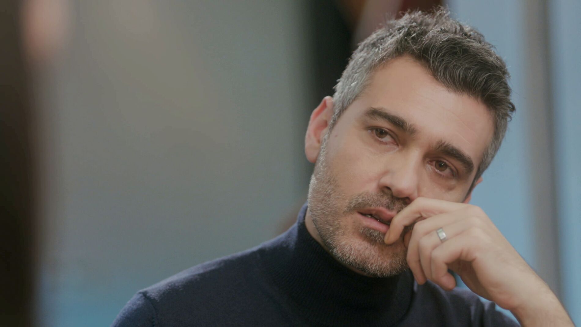 Piril pone a prueba la fidelidad de Sarp: “Anoche soñé que Bahar y los niños estaban vivos”