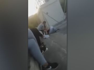 Detienen en Jaén a la menor de 14 años acusada de dar una paliza a otra mientras lo grababan