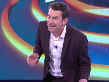 Arturo Valls desvela la sorprendente visita nocturna que hace feliz al público de '¡Ahora caigo!' Arturo Valls desvela la sorprendente visita nocturna que hace feliz al público de '¡Ahora caigo!'