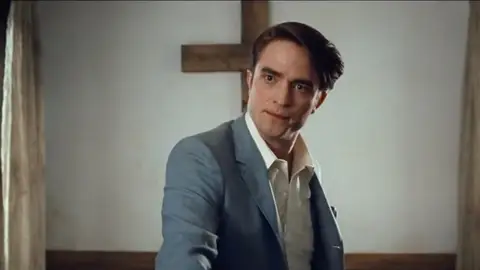Robert Pattinson en 'El diablo a todas horas' Robert Pattinson en 'El diablo a todas horas'