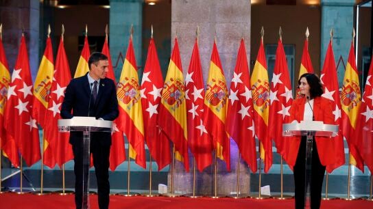 Pedro S&aacute;nchez e Isabel D&iacute;az Ayuso comparecen tras su reuni&oacute;n en la Puerta del Sol