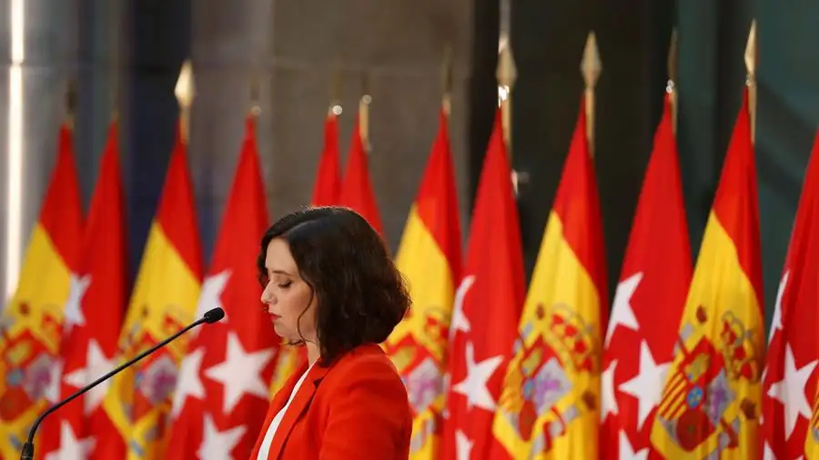 Isabel Díaz Ayuso: "No descarto restringir la movilidad en otras muchísimas zonas, esto no tiene que ver con ser ni ricos ni pobres" Isabel Díaz Ayuso: "No descarto restringir la movilidad en otras muchísimas zonas, esto no tiene que ver con ser ni ricos ni pobres"